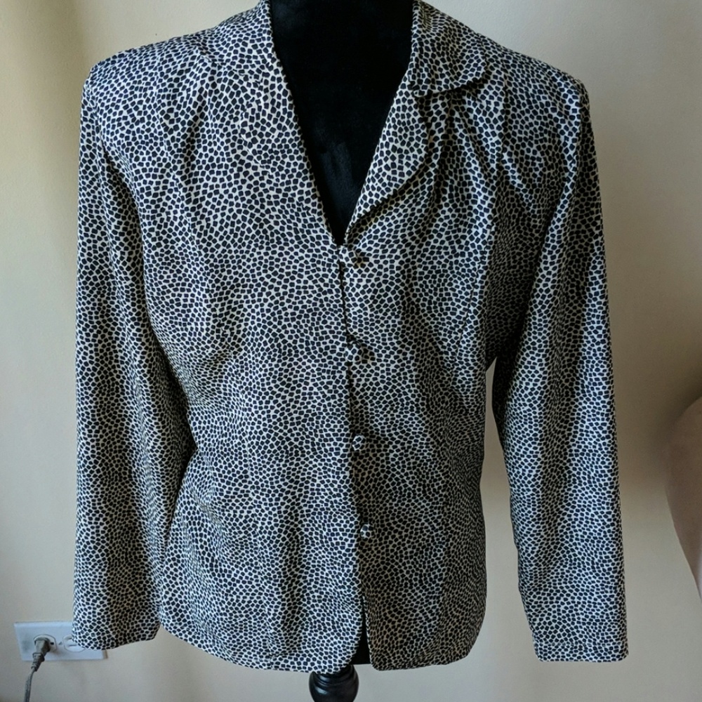 BLACK/OFF WHT PRINT LONGE SLEEVE BLOUSE 6